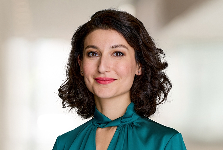 Portrait of Damla Hendriks, Chief Risk Officer at Van Lanschot Kempen