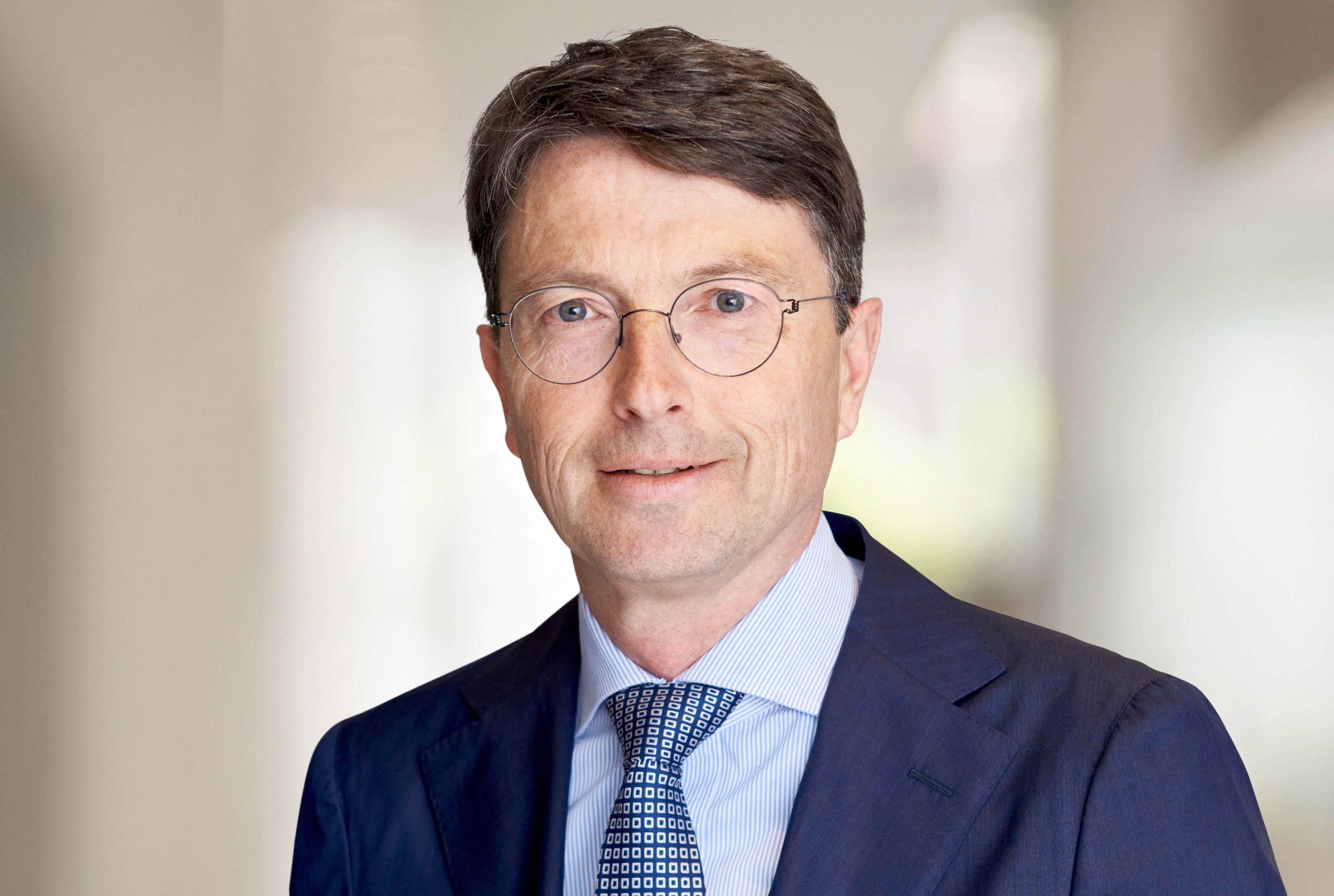 Portret van Jean-Pierre Stoffens, medewerker bij Van Lanschot Kempen